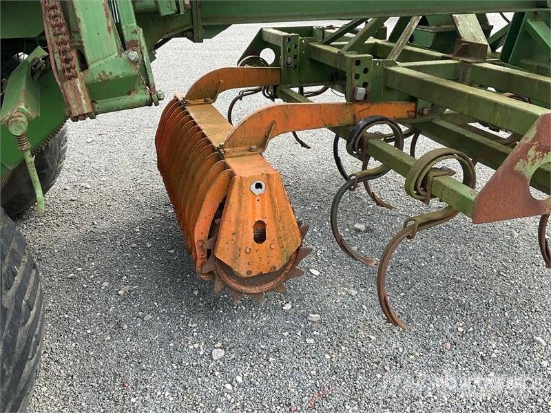 Amazone MC 601 6 m Combination Seed Drill مثاقيب