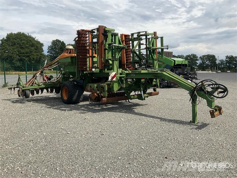 Amazone MC 601 6 m Combination Seed Drill مثاقيب