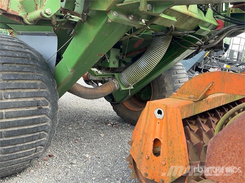 Amazone MC 601 6 m Combination Seed Drill مثاقيب