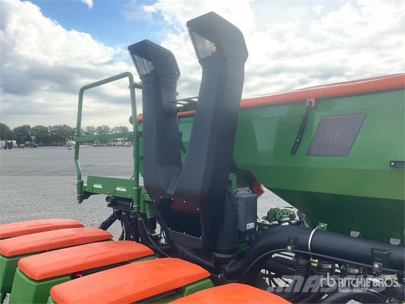 Amazone Precea 4500-2CC Super Air Seeder Drillmaschinen