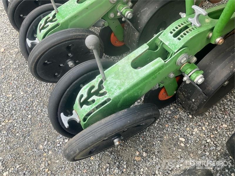Amazone Precea 4500-2CC Super Air Seeder Drillmaschinen