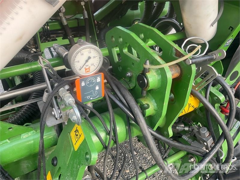 Amazone Precea 4500-2CC Super Air Seeder Drillmaschinen