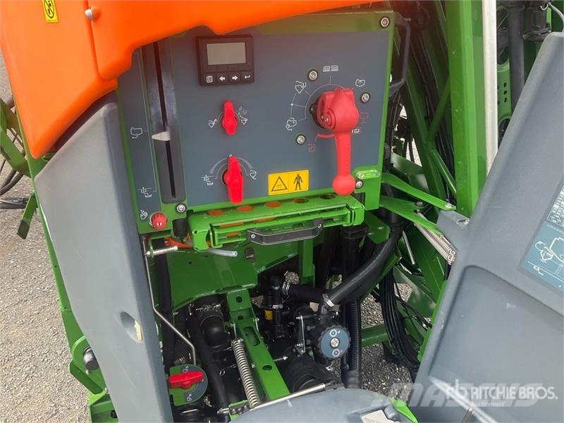 Amazone UF2002 30 m 3-Point Hitch Sprayer Vlečne škropilnice