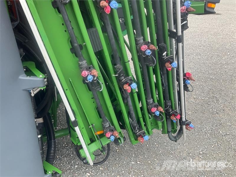 Amazone UF2002 30 m 3-Point Hitch Sprayer Vlečne škropilnice