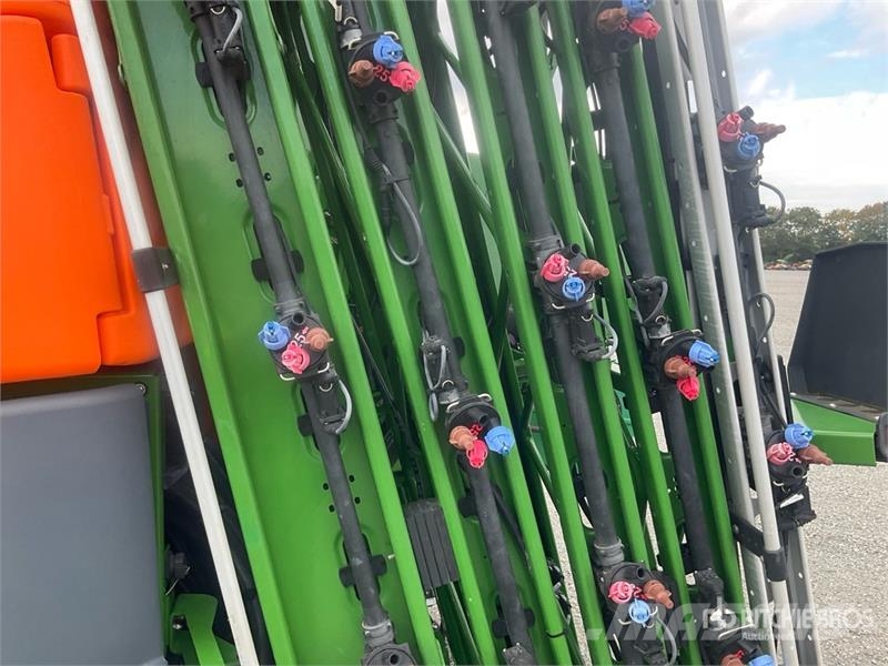 Amazone UF2002 30 m 3-Point Hitch Sprayer Vlečne škropilnice