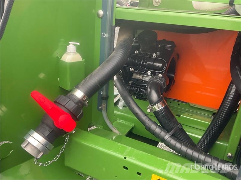 Amazone UG 2200 24 m 3-Point Hitch Sprayer Anhängespritzen