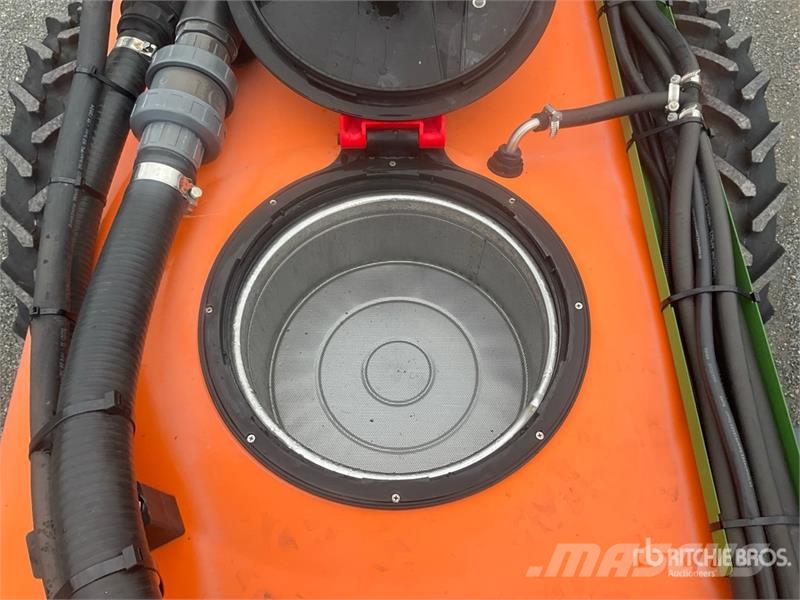 Amazone UG 2200 24 m 3-Point Hitch Sprayer Anhängespritzen