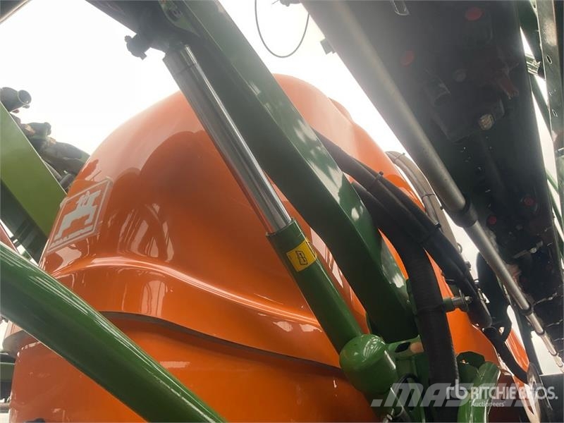 Amazone UX 11200 Super 40 m T/A Pull-Type Sprayer Anhängespritzen