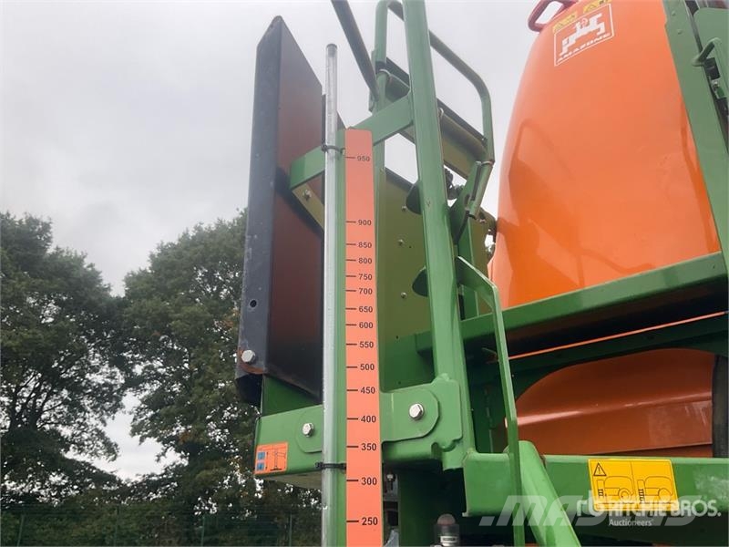 Amazone UX 11200 Super 40 m T/A Pull-Type Sprayer Anhängespritzen