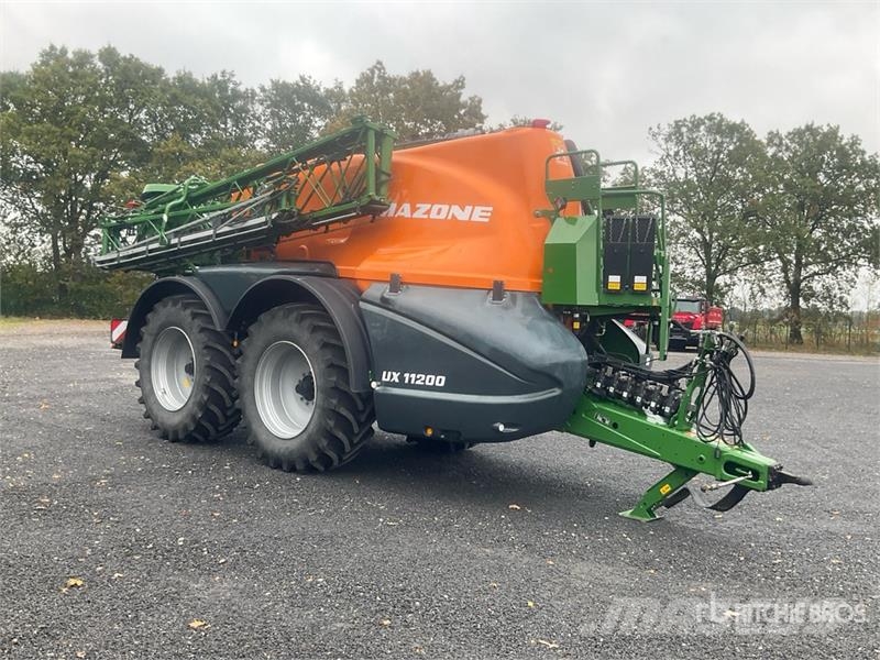 Amazone UX 11200 Super 40 m T/A Pull-Type Sprayer Anhängespritzen