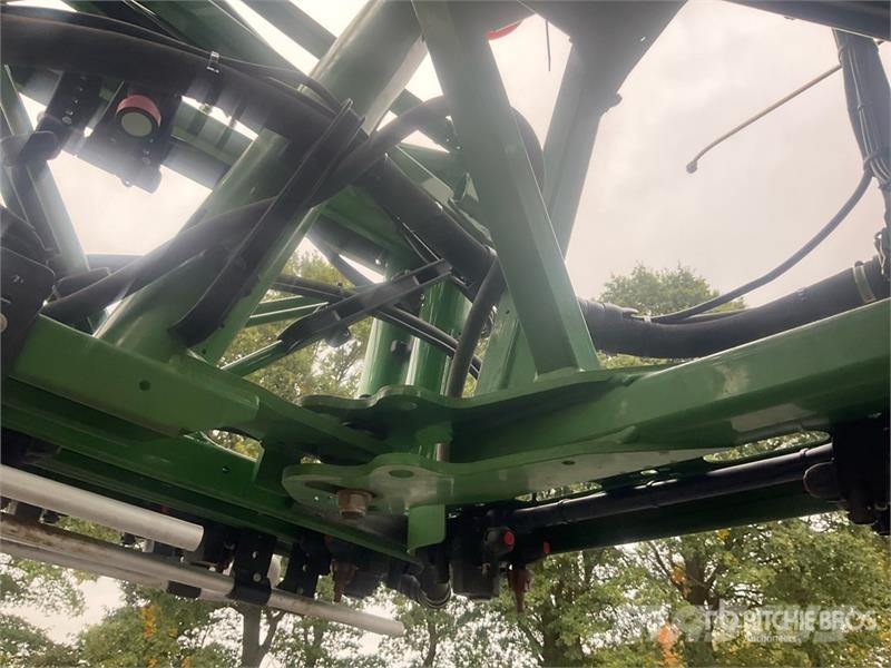 Amazone UX 11200 Super 40 m T/A Pull-Type Sprayer Anhängespritzen