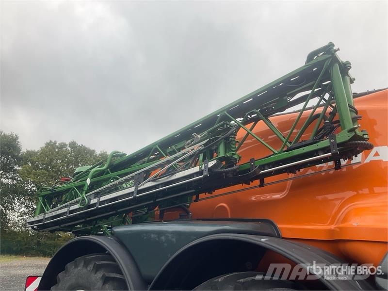 Amazone UX 11200 Super 40 m T/A Pull-Type Sprayer Anhängespritzen