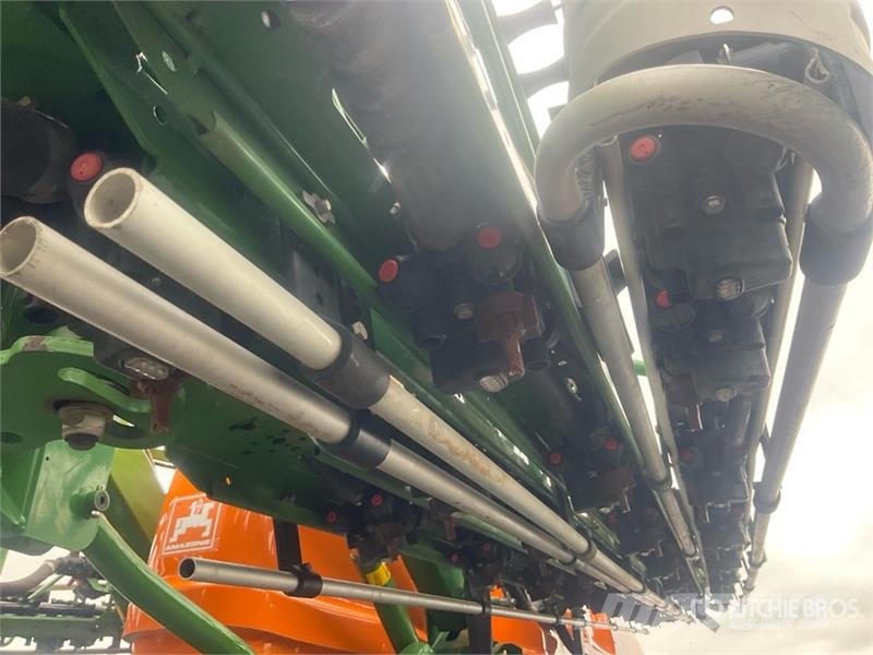 Amazone UX 11200 Super 40 m T/A Pull-Type Sprayer Anhängespritzen