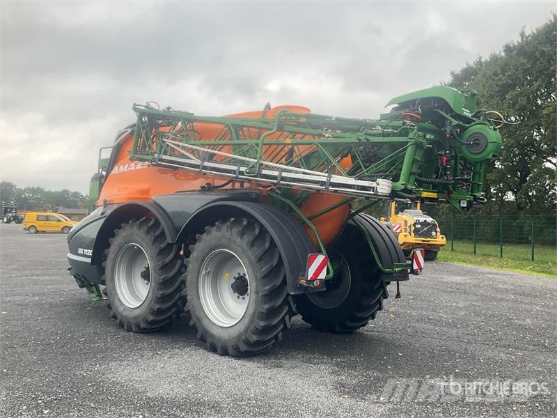 Amazone UX 11200 Super 40 m T/A Pull-Type Sprayer Anhängespritzen