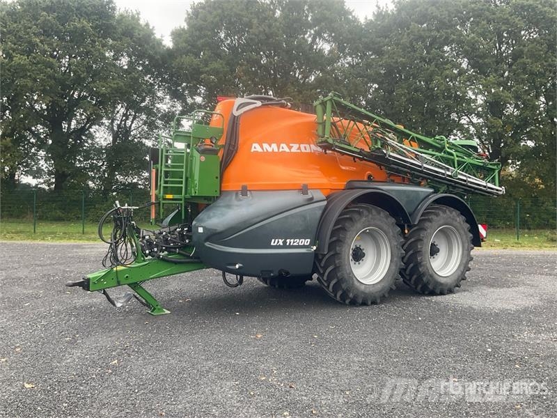 Amazone UX 11200 Super 40 m T/A Pull-Type Sprayer Anhängespritzen