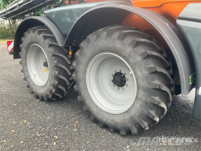 Amazone UX 11200 Super 40 m T/A Pull-Type Sprayer Anhängespritzen