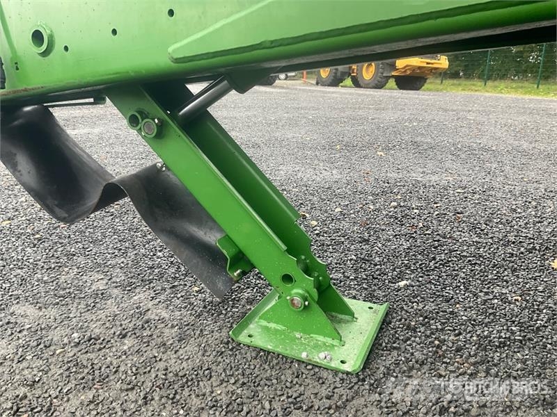 Amazone UX 11200 Super 40 m T/A Pull-Type Sprayer Anhängespritzen