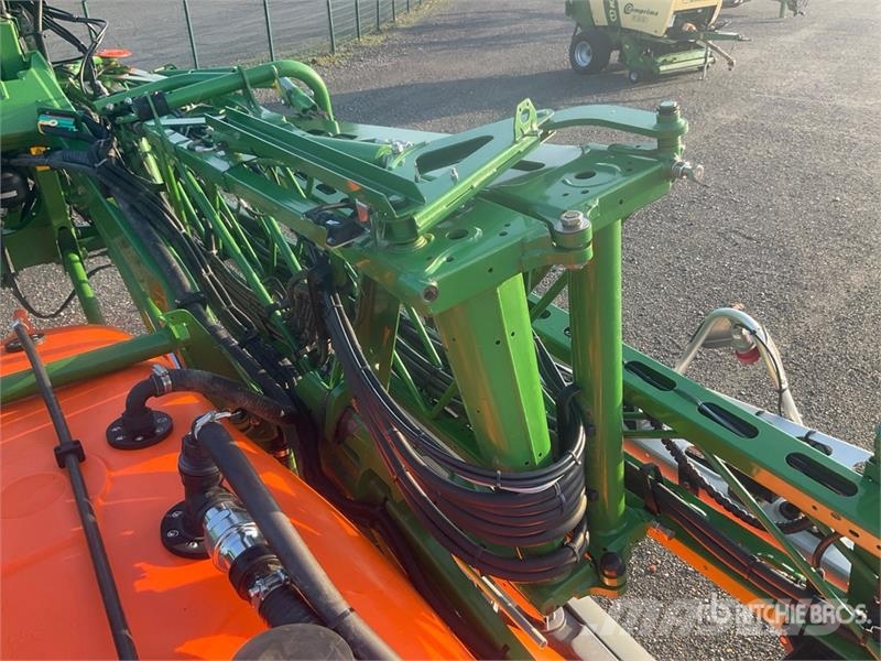 Amazone UX 4201 Super 30 m Pull-Type Sprayer Opryskiwacze zaczepiane