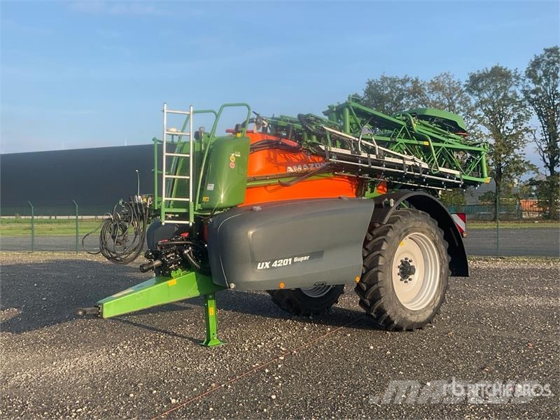 Amazone UX 4201 Super 30 m Pull-Type Sprayer Opryskiwacze zaczepiane