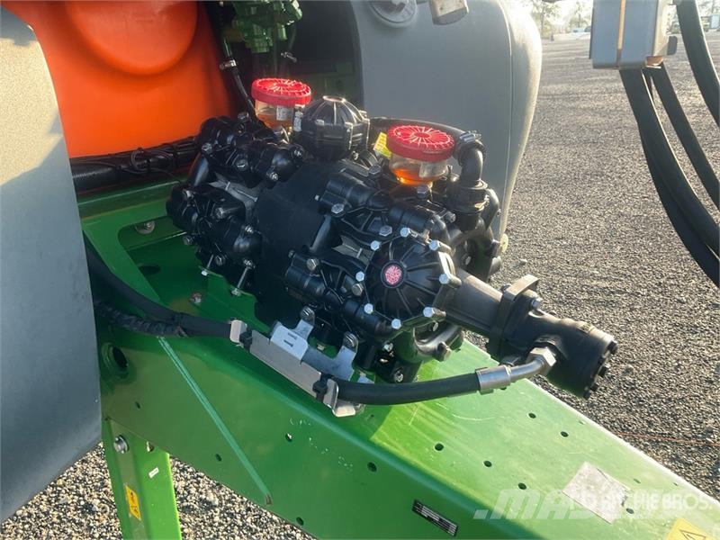 Amazone UX 4201 Super 30 m Pull-Type Sprayer Opryskiwacze zaczepiane