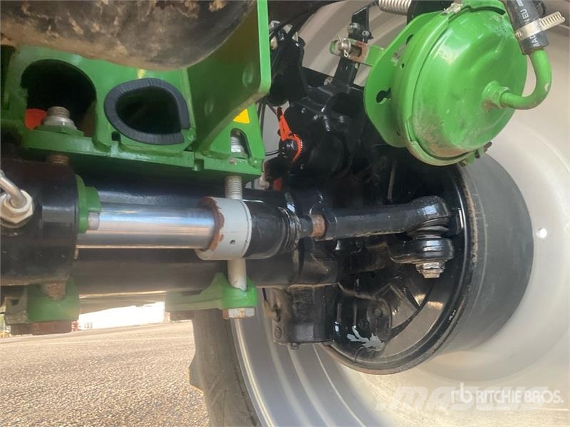 Amazone UX 4201 Super 30 m Pull-Type Sprayer Opryskiwacze zaczepiane