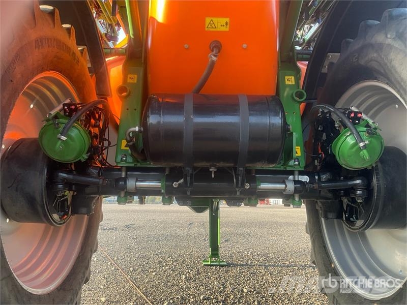 Amazone UX 4201 Super 30 m Pull-Type Sprayer Opryskiwacze zaczepiane