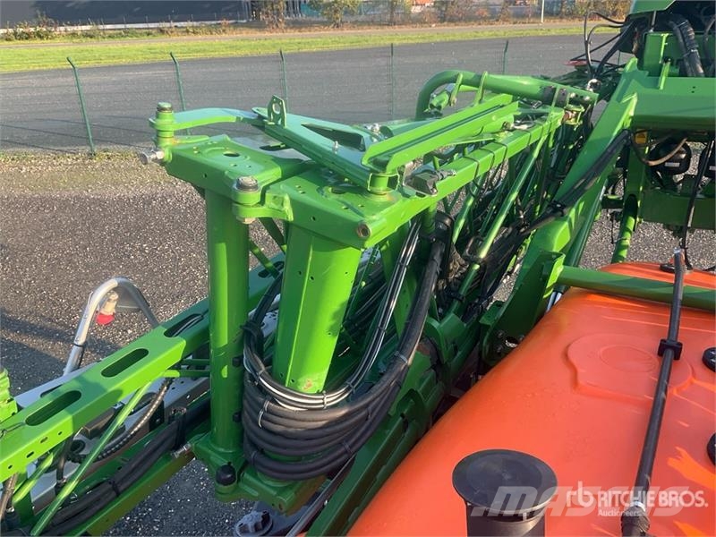 Amazone UX 4201 Super 30 m Pull-Type Sprayer Opryskiwacze zaczepiane