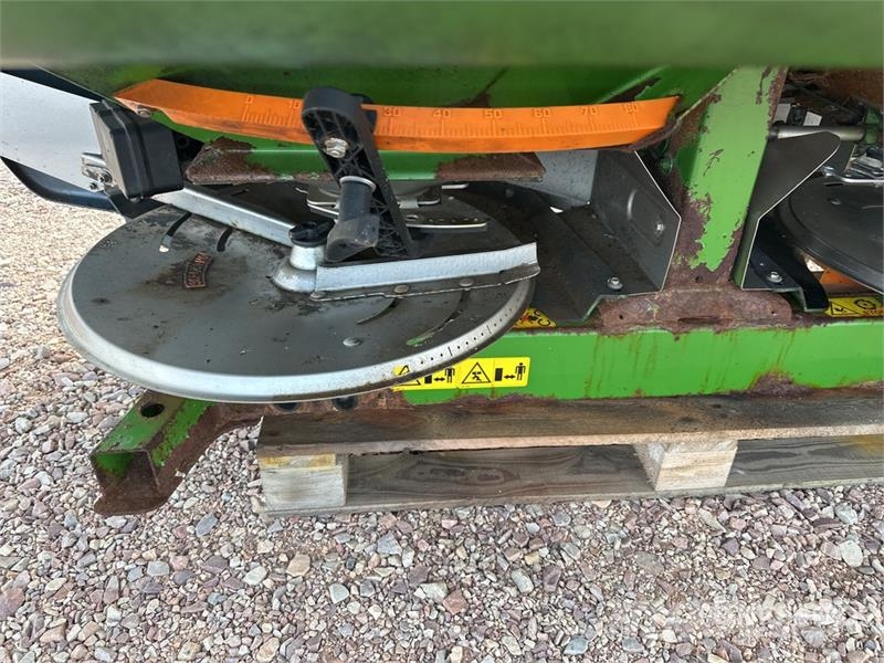 Amazone ZA-M 2501 Profis 3-Point Fertilizer Spreader Razpršilniki tekočega gnoja