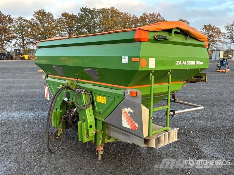 Amazone ZA-M 3600 Ultra Profis Hydro 3-Point twin-disc Fer Pulverizadoras de fertilizante