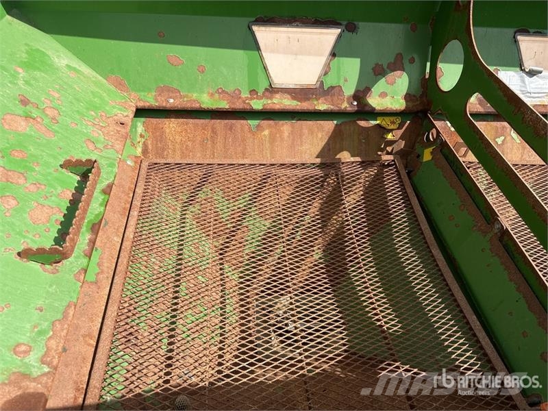 Amazone ZAM Ultra 3000 ProfiS Hydro Fertilizer Spreader Vedelväetise külvikud