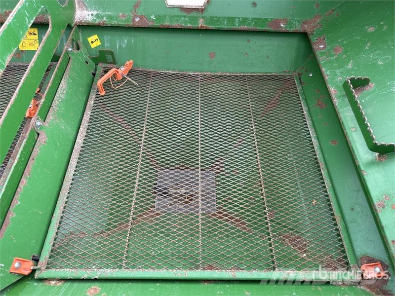 Amazone ZAM Ultra 3000 ProfiS Hydro Fertilizer Spreader Пръскачки на торове