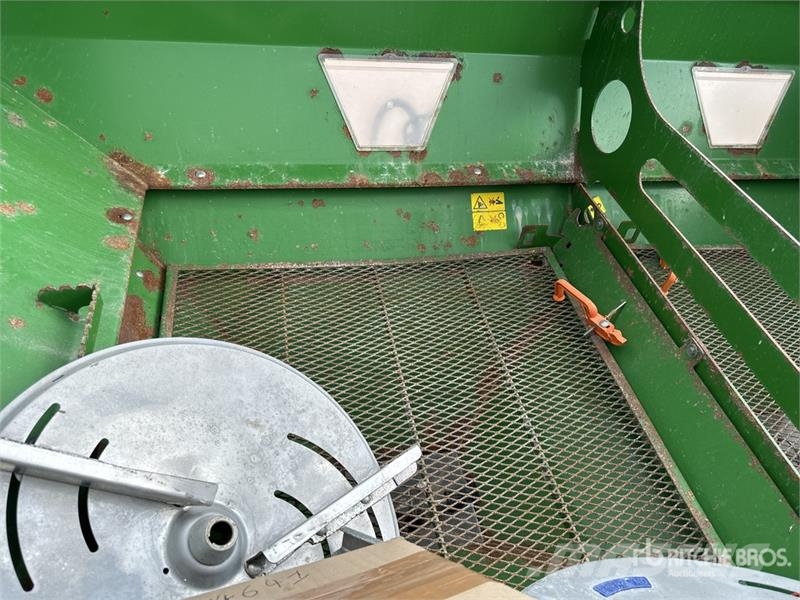 Amazone ZAM Ultra 3000 ProfiS Hydro Fertilizer Spreader Пръскачки на торове