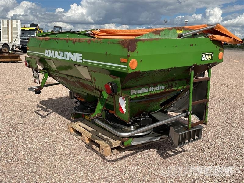 Amazone ZAM Ultra 3000 ProfiS Hydro Fertilizer Spreader Vedelväetise külvikud