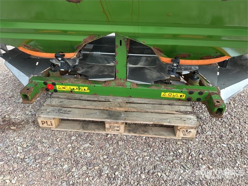 Amazone ZAM Ultra 3000 ProfiS Hydro Fertilizer Spreader Пръскачки на торове