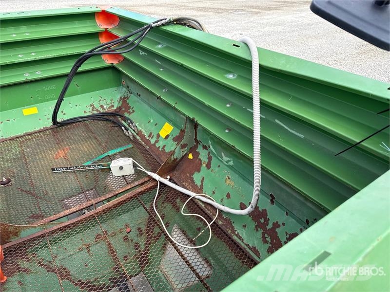 Amazone ZAM500 Fertilizer Spreader معدات رش أسمدة