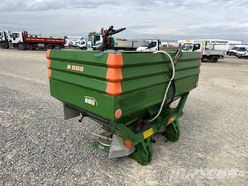 Amazone ZAM500 Fertilizer Spreader معدات رش أسمدة
