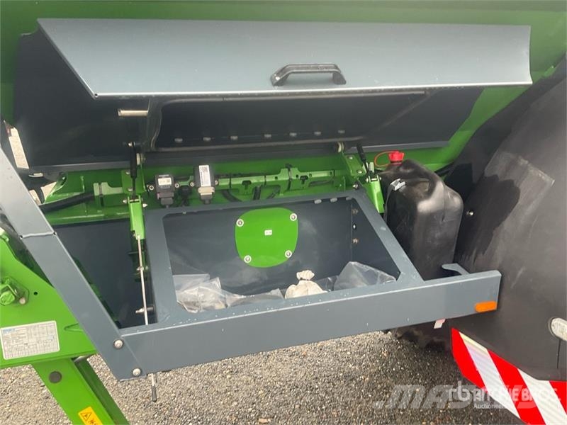 Amazone ZG-TS 7501 ProfisPro Pull-Type Fertilizer Spreader Flüssigdüngerstreuer