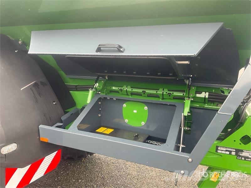 Amazone ZG-TS 7501 ProfisPro Pull-Type Fertilizer Spreader Flüssigdüngerstreuer