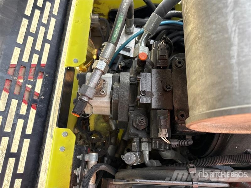 Ammann ARX 12 Double Drum Roller مداحل ثنائية الاسطوانة