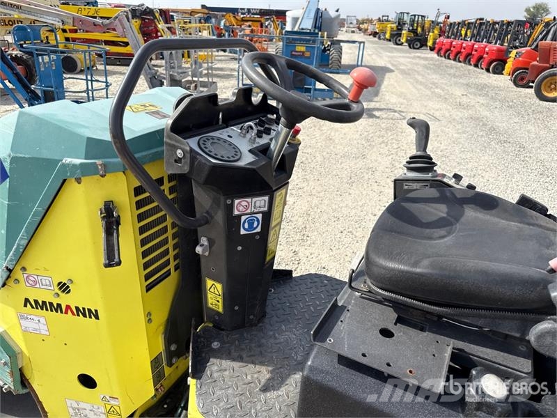 Ammann ARX 12 Double Drum Roller مداحل ثنائية الاسطوانة