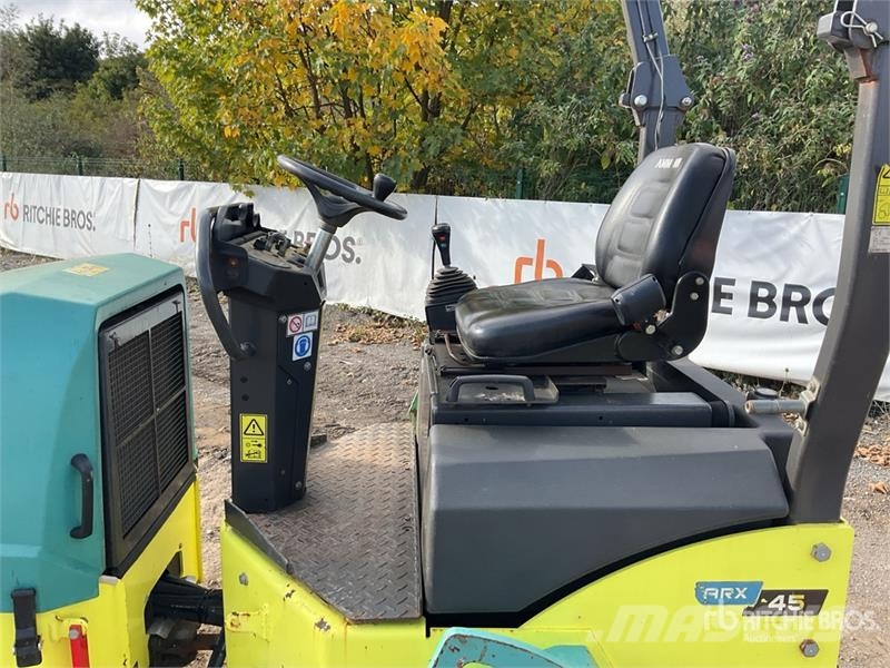 Ammann ARX45-2 Double Drum Roller Котки тротуарні