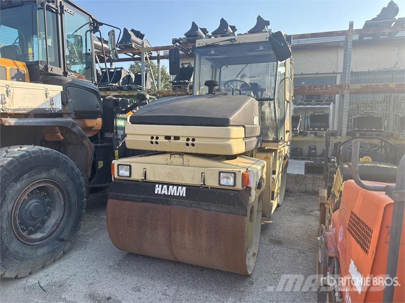 Ammann AV95 Double Drum Roller タンデムローラ