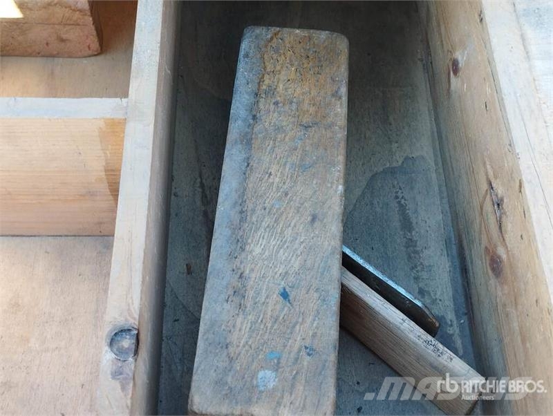  Antique Large Heavy-Duty Wooden Workbench Other components