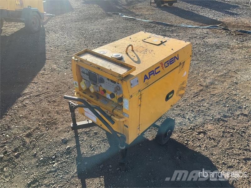 ArcGen Weldmaker 200SSD Mobile Stick Engine Driven Welder Urządzenia spawalnicze