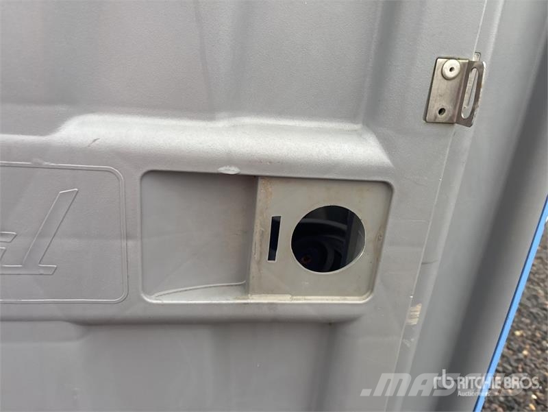  Armal Portable Toilet مكونات أخرى