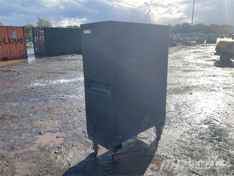  Armorgard FC3 Tool Box Construction - Others