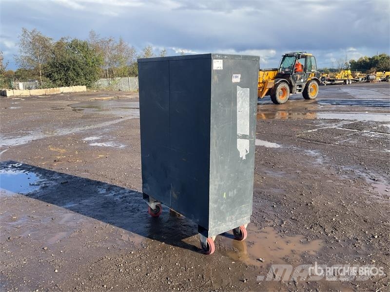  Armorgard FC3 Tool Box Construction - Others