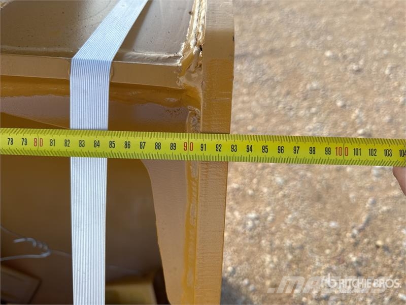  AROLES EB90 930 mm Digging 46in Excavator Bucket ( دلاء