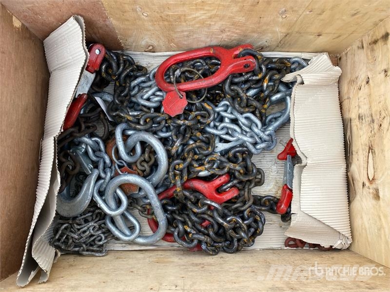 Assortment of Chain Slings Sonstige Baumaschinen