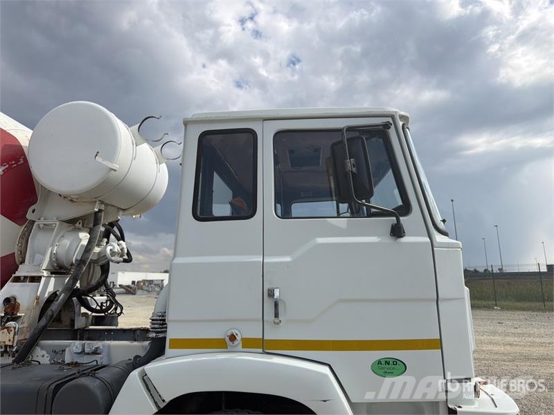 Astra BM201 4x2 Mixer Truck Betonkeverők/Betonpumpák